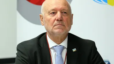 Тагарев: "Стената от дронове" няма как да е готова за година