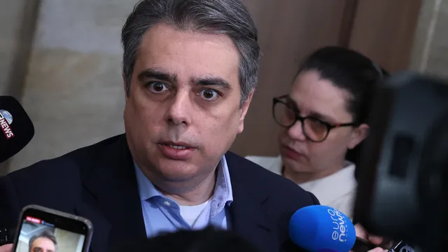 Асен Василев след решението на ВКС: Прокурорите не могат да си получават заплатите