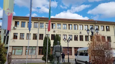 Бедствено положение и в Трън