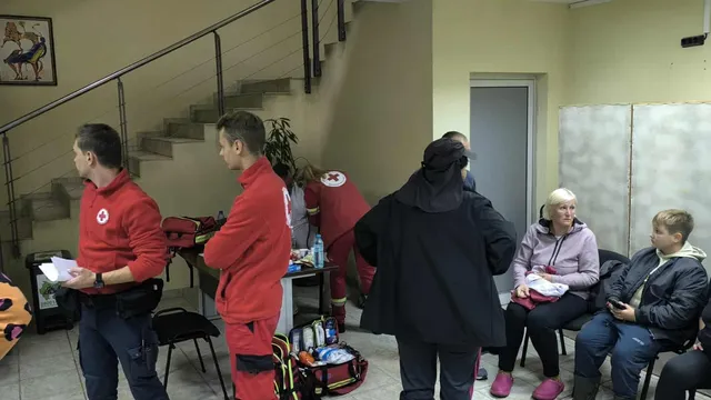 Евакуирани от Елените: Над 100 души потърсиха помощ в кметството на Свети Влас