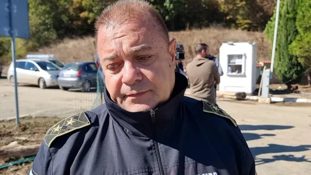 Започва изтеглянето на всички автомобили, отнесени от наводнението край Елените