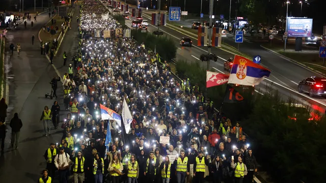 Правителствената кампания срещу студентските протести се опитва да оправдае репресиите в Сърбия