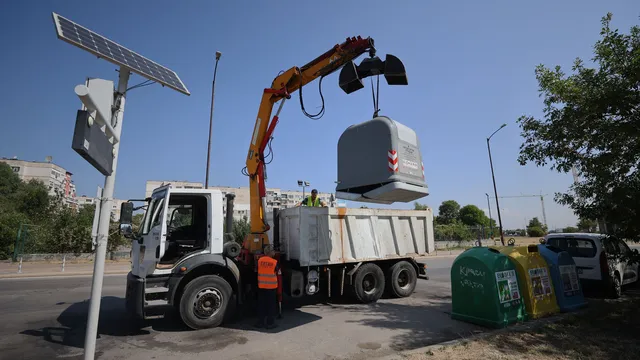 Кризата с боклука в София: Едва 15% от контейнерите са обработени