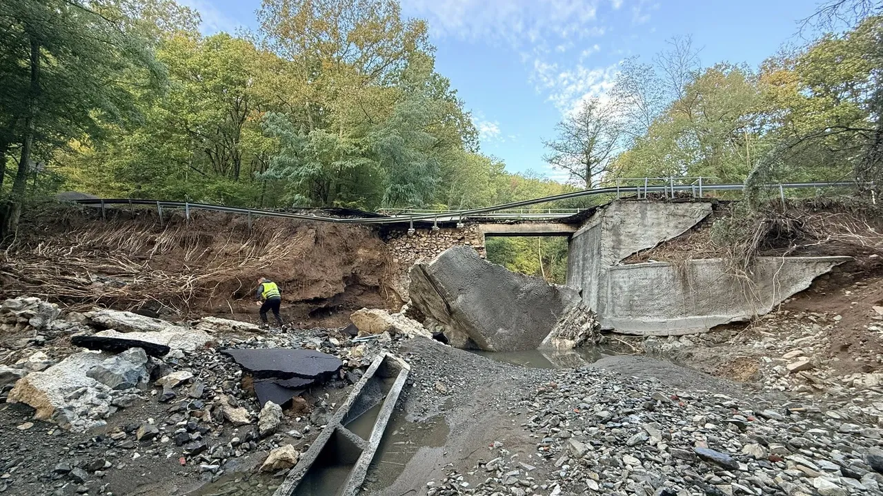 Мост се срути в Бургаско, в близост до Царево