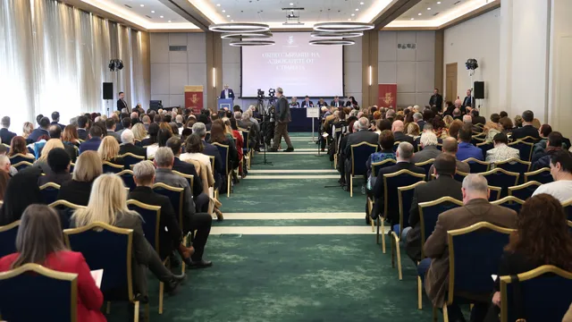 ВСС да реши въпроса със Сарафов, призоваха от Висшия адвокатски съвет