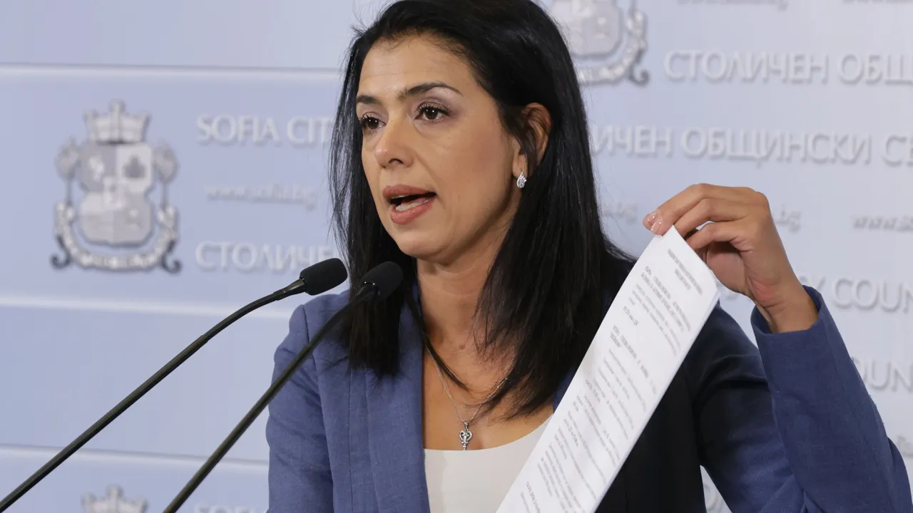 Ваня Григорова за кризата с боклука: Дали не гледаме евтин спектакъл