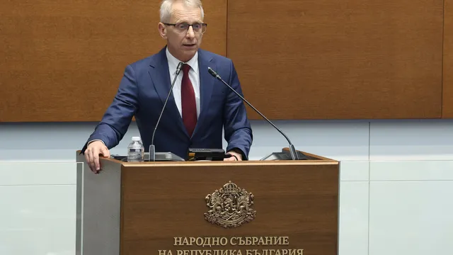 Денков към „Възраждане“: На вашата съвест тежи смъртта на хиляди българи от COVID