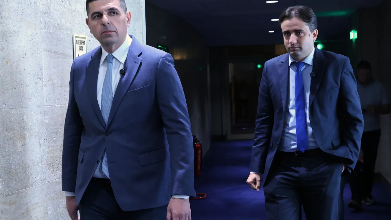 Мирчев: Борисов няма контрол, "Лукойл" е доказателство за това