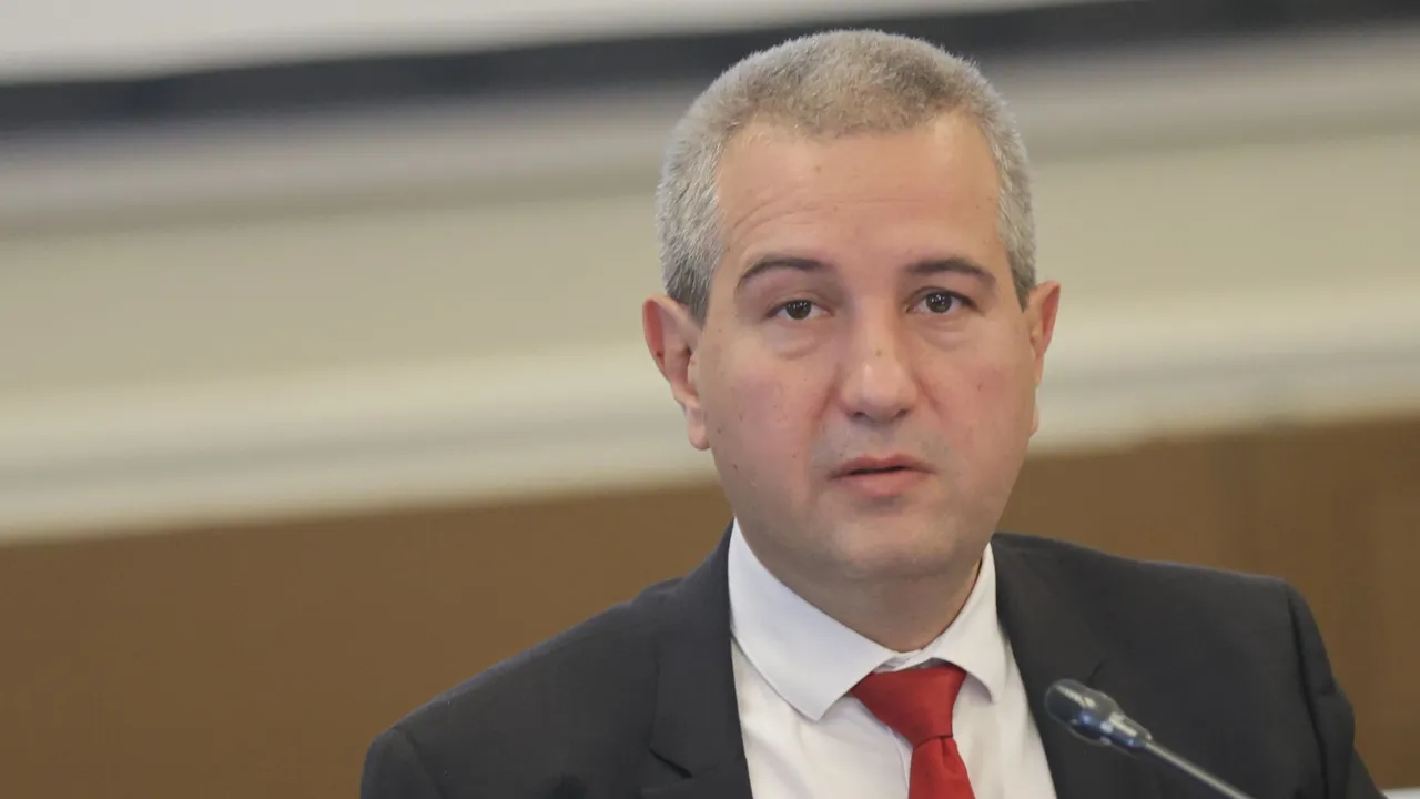 Възрастните хора са най-уязвими при прехода към еврото, предупреждават от социалното министерство