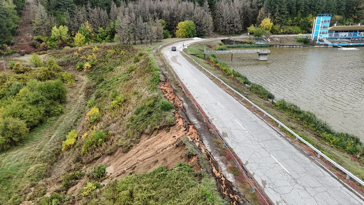 Евакуация в русенско село заради компрометирана дига