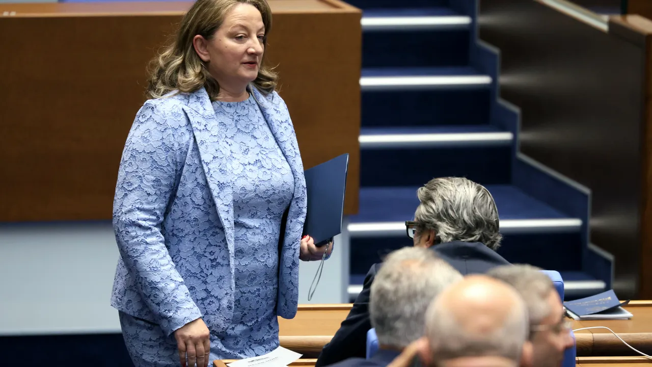 Деница Сачева: Вината за кризата с боклука е на кмета Васил Терзиев