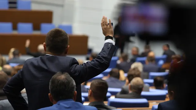 Решено: Шефът на разузнаването ще се избира от парламента