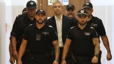 Съдът реши да не изменя мярката за неотклонение на кмета на Варна