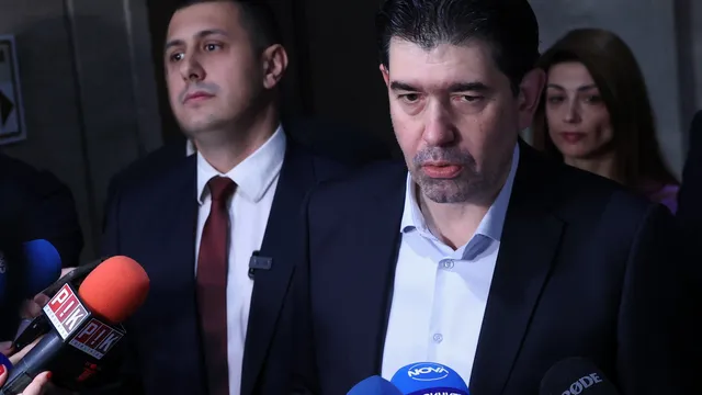 Иван Таков обясни кризата с боклука и намекна за проблем със зимното почистване