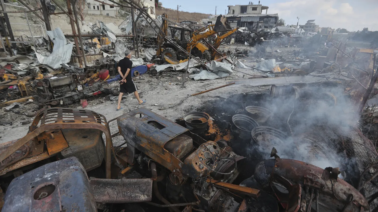 Израелски ракети поразиха камион със зеленчуци в Ливан – един убит, седем ранени