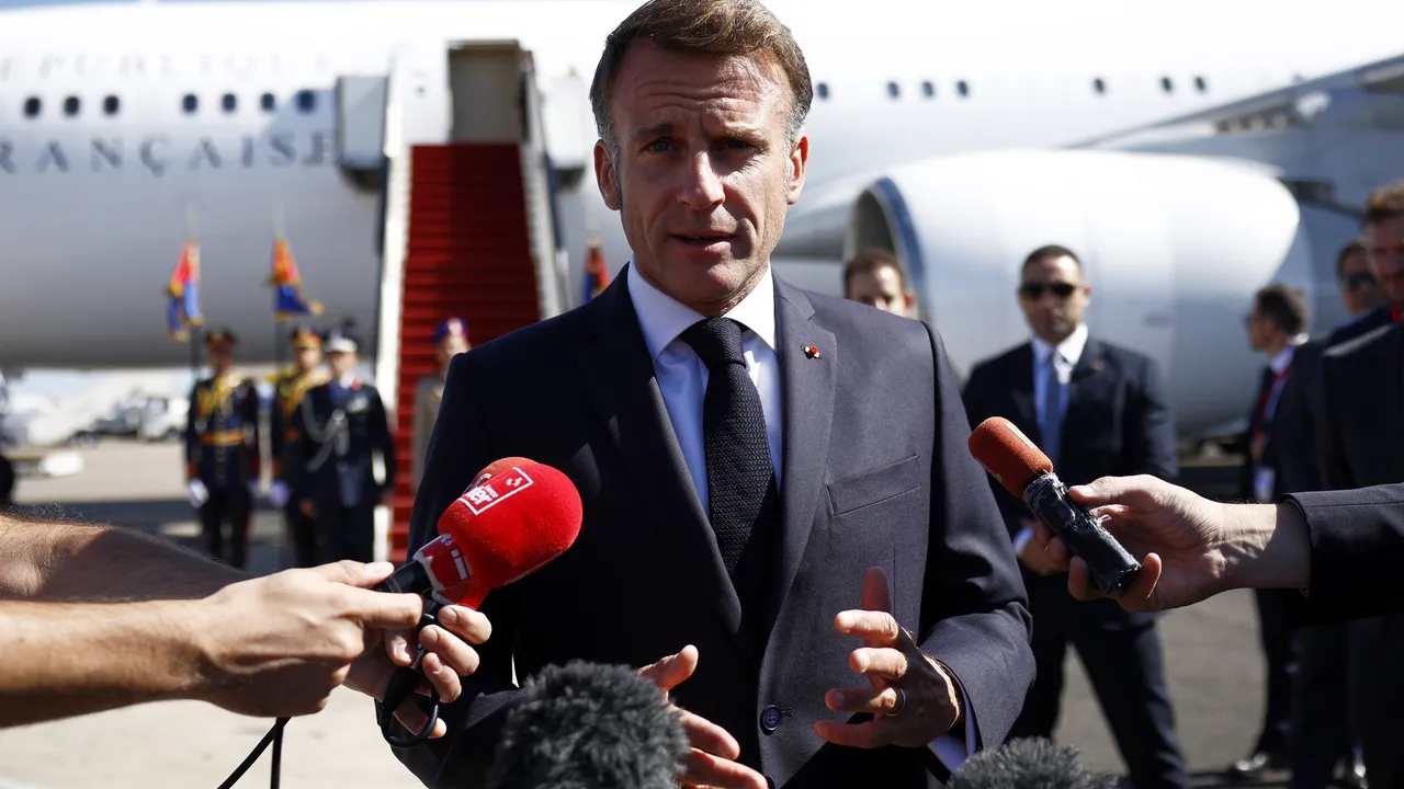 Макрон отхвърли  призивите за оставка и потвърди, че остава на поста си