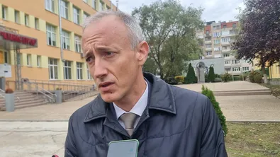 Ще успее ли да забрани министър Вълчев ползването на социални мрежи за деца под 15-годишна възраст