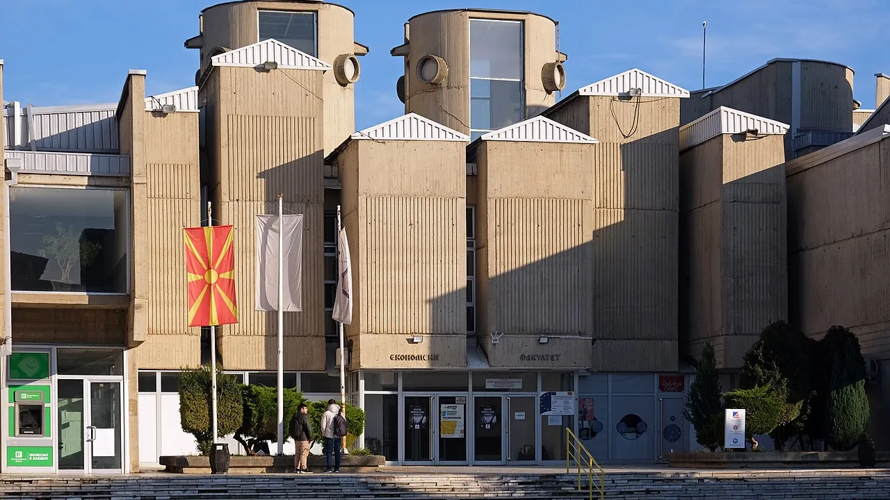 Предсрочните избори след местните - тема в кампанията в Северна Македония