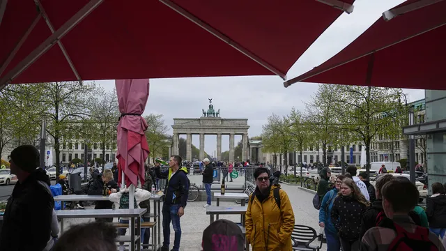 Германците виждат миграцията и климата като основни източници на обществено разделение