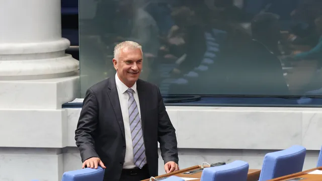 АПС: Ще видим дали ще има смяна на председателя на парламента