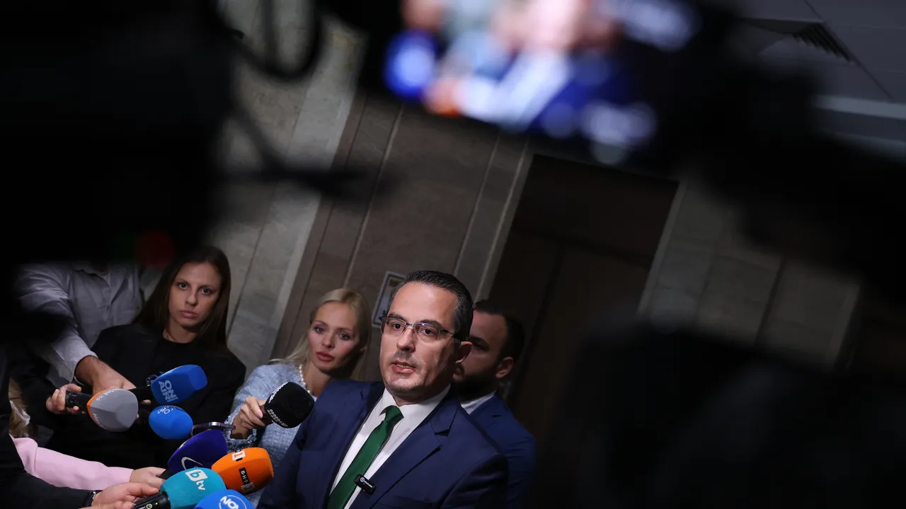 Цончо Ганев: Борисов осъзна, че Пеевски го е превзел