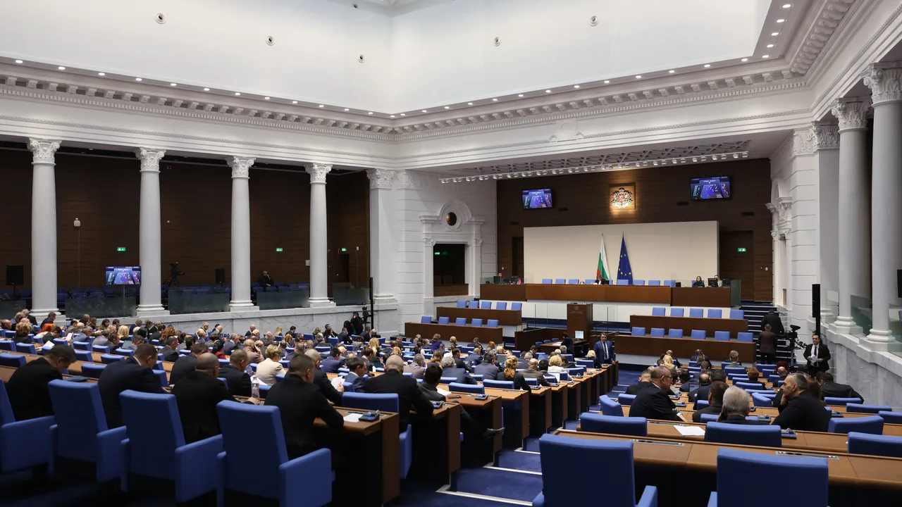 Депутатите от ГЕРБ-СДС в различни райони организират прием на граждани