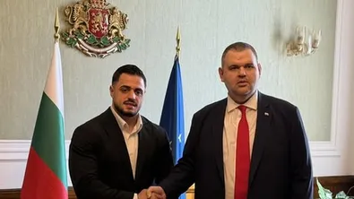 Трикратният световен шампион Карлос Насар се срещна с Делян Пеевски