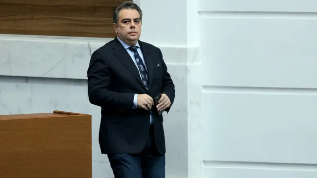 ,,Блокаж на държавата": Асен Василев за криза в НЗОК