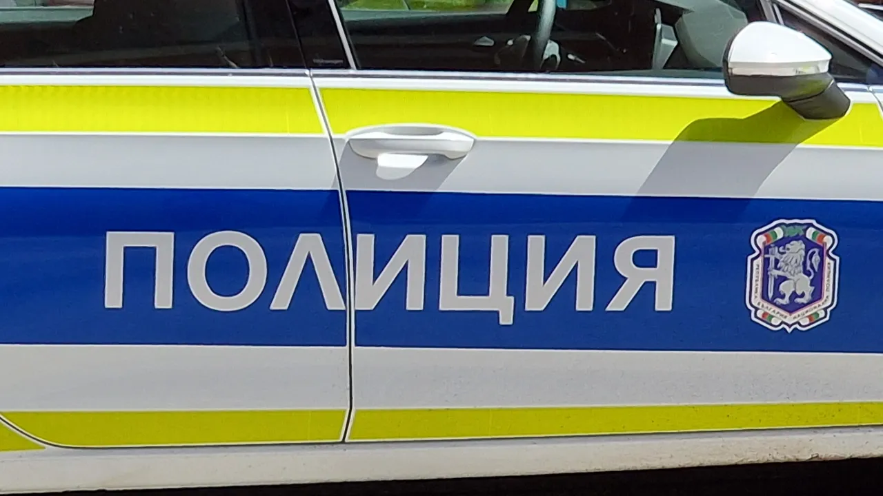 Мъж прободе с нож жена си в София