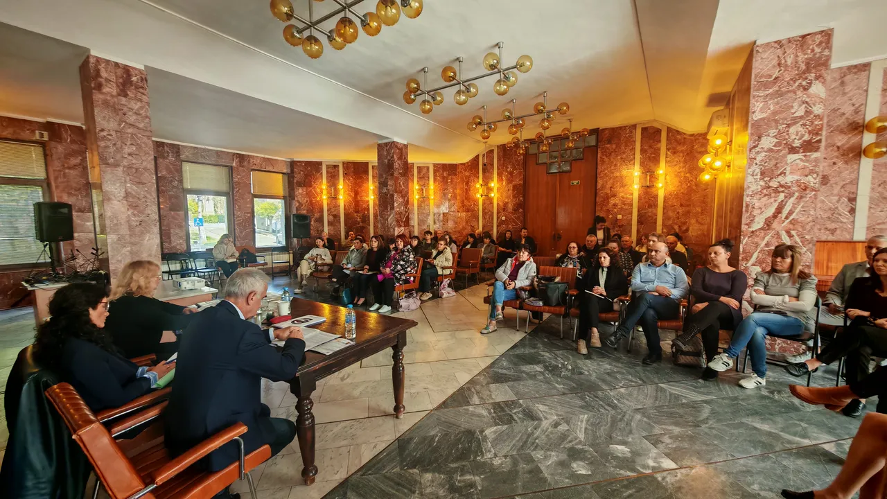 Потребители: Бизнесът с вендинг автоматите ще стои "на трупчета" докато не преработят монетниците