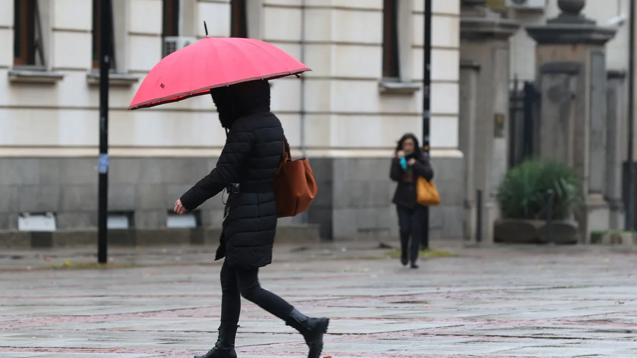 Облачното време остава. Валежи в Западна България следобед