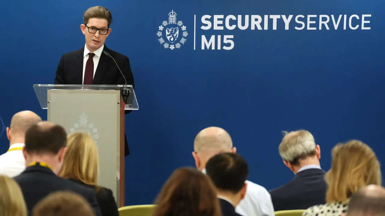 МИ5 алармира: неконтролируем ИИ заплашва сигурността