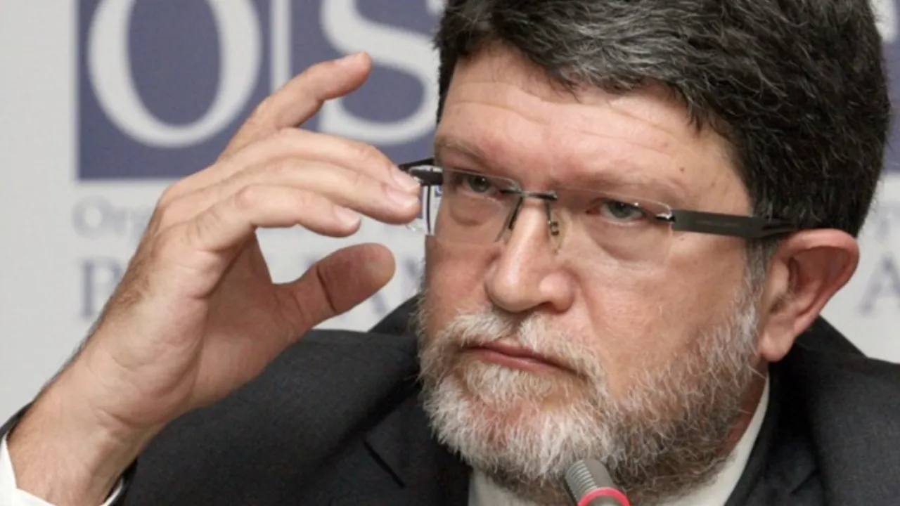 Докладчикът на ЕП за Сърбия: ЕС да не преувеличава напредъка на Белград