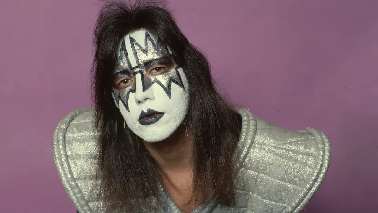 Почина Ейс Фрейли – легендарният китарист и съосновател на KISS