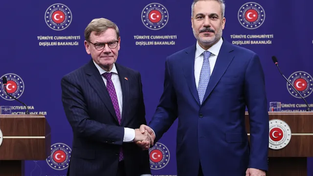 Хакан Фидан: ЕС да каже, че няма притеснения за членството на Турция