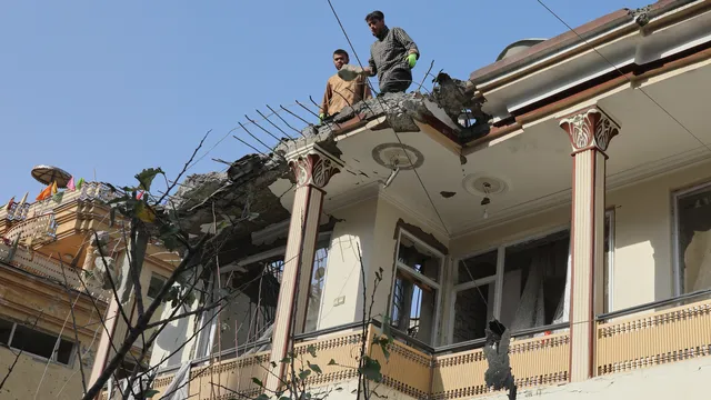 Пакистан и Афганистан удължиха примирието помежду си