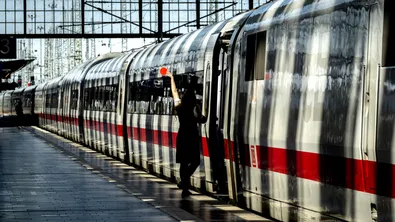 Новият шеф на „Дойче Бан“ обяви мащабно преструктуриране