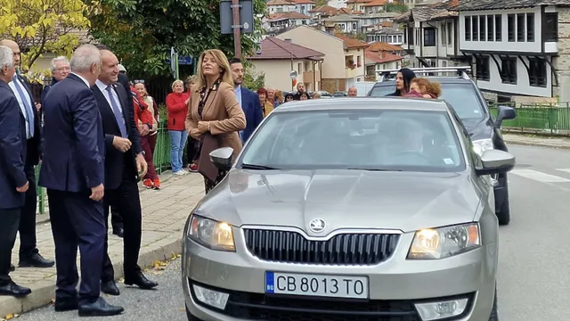 Радев с шкодата пред президента на Унгария