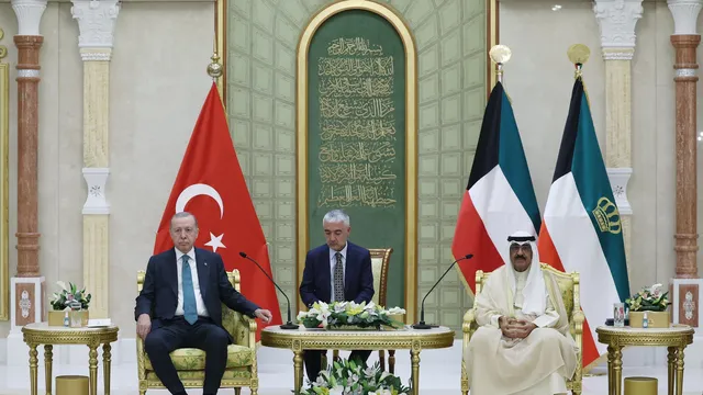 Ердоган подари турска електричка на емира на Кувейт