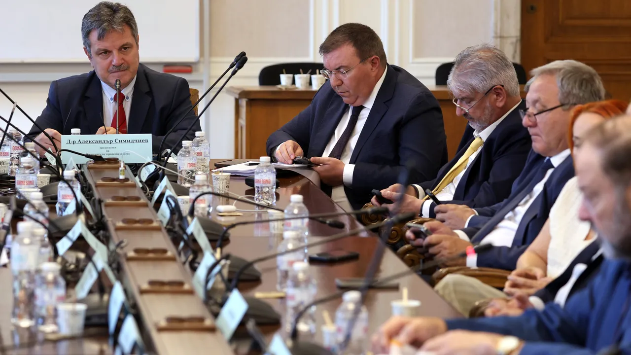 Костадин Ангелов: Младите лекари ще получат исканите от тях заплати