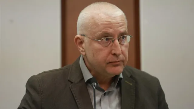 Проф. Светослав Малинов: Предсрочни избори няма да има