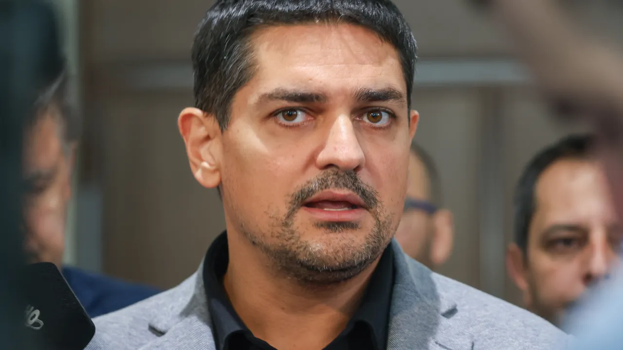 Радостин Василев за санкциите на "Роснефт" и "Лукойл": Те са изцяло към България