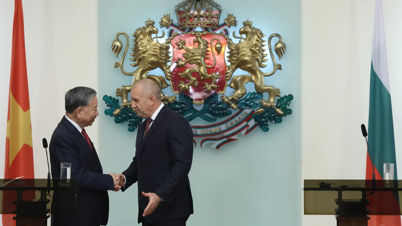 Виетнам поиска опростяване на визите за България