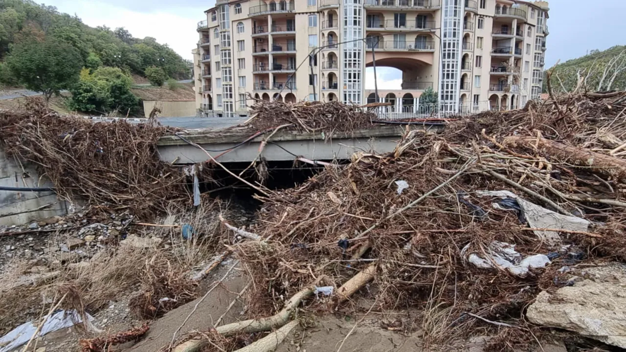 ДНСК разпореди премахване на незаконен строеж в Елените