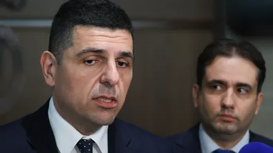 Мирчев за провокацията в НС: Хората не обръщат внимание на същността, а на шоуто