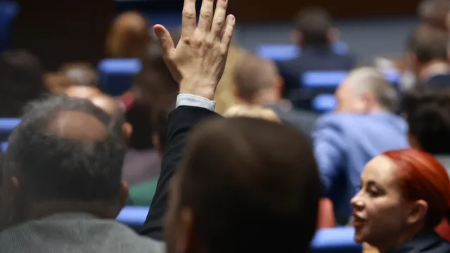 Парламентът ограничи продажбата на активи на „Лукойл“