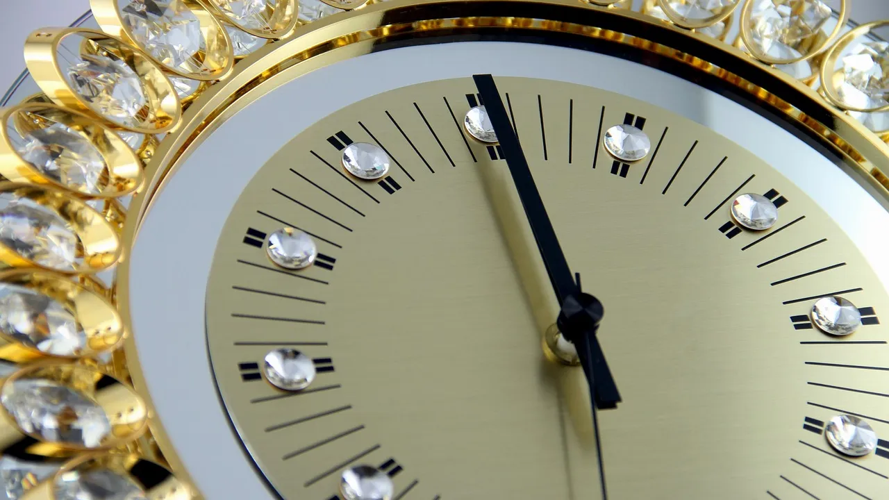 Евродепутатите подкрепят спиране на ротацията на сезонното време