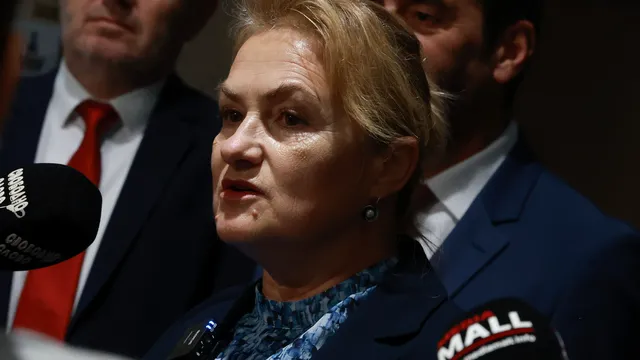 "Величие": "Лукойл" се подготвя за политически контрол при смяна на собствеността