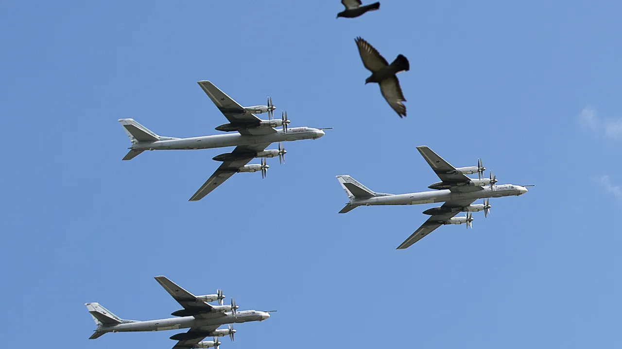 Япония изправи изтребители след полет на руски бомбардировачи над Японско море