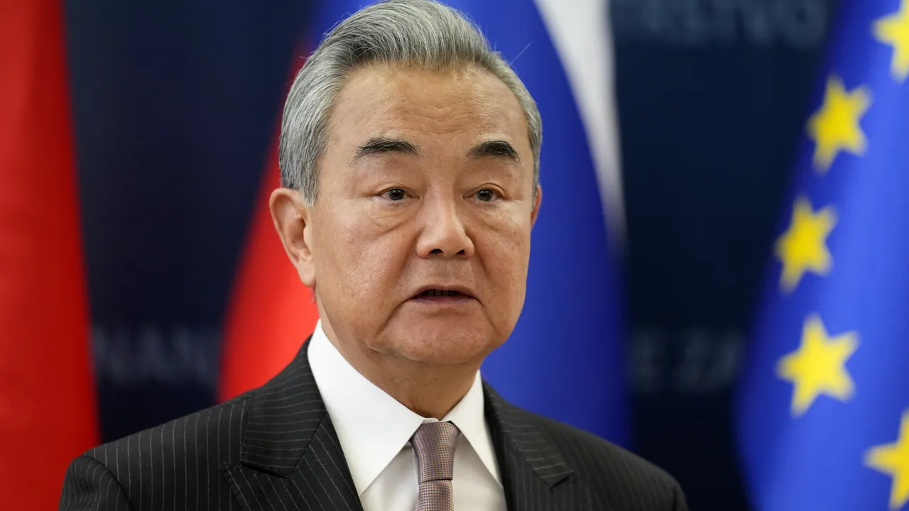 Китайският външен министър призова за прекратяване на търговските войни